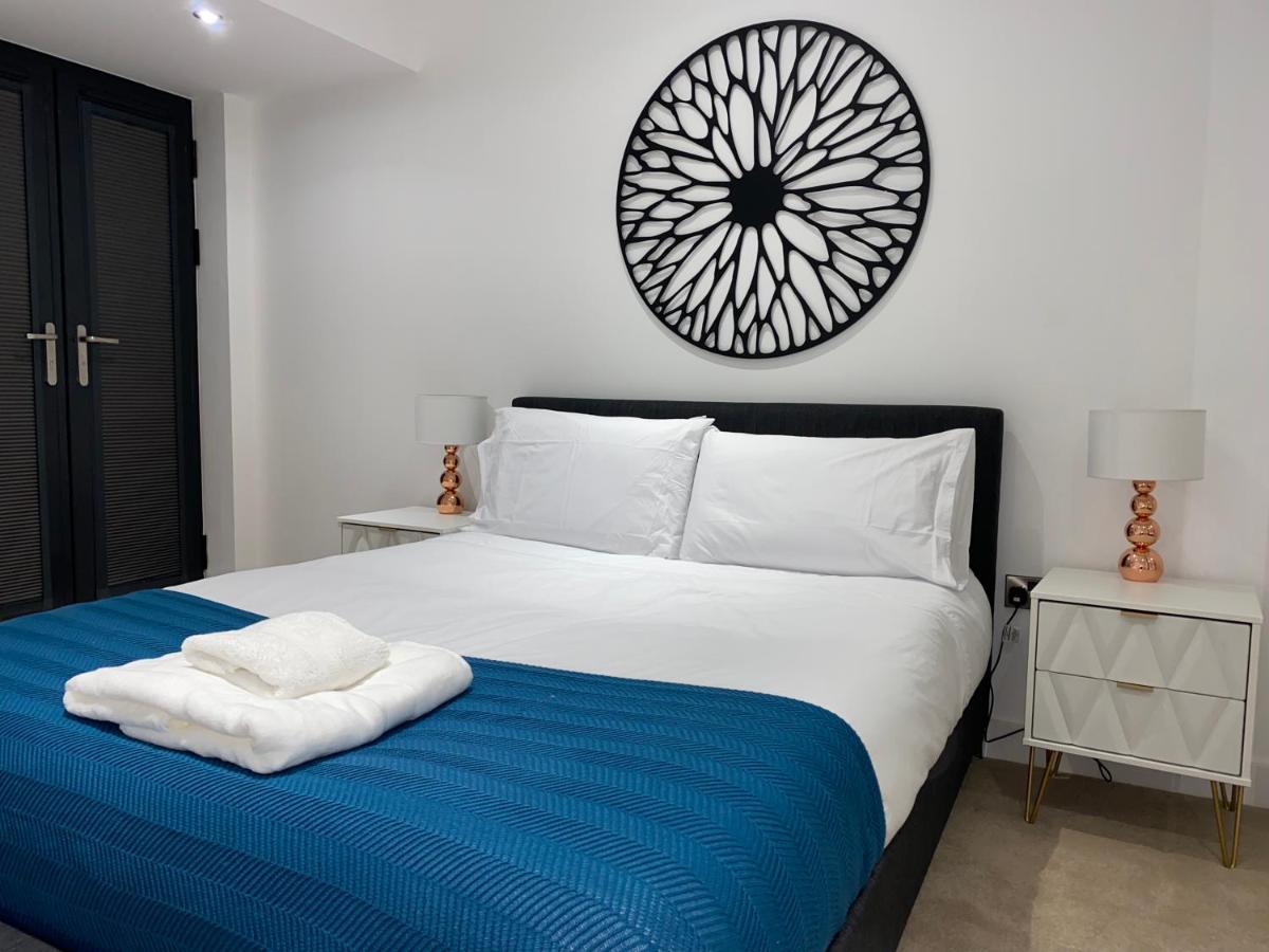 Roomotel - Broadoaks Apartments Solihull Exterior foto